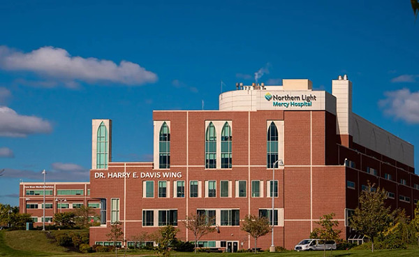 northern-light-mercy-hospital-653x447.jpg