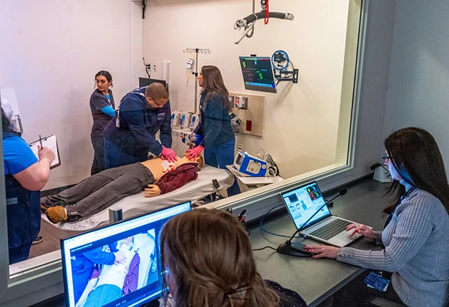 nursing-simulation-center-653x447.jpg